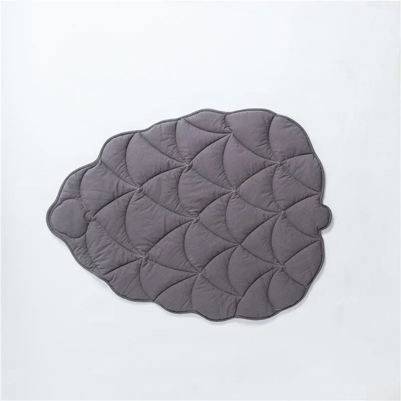 Leaf-Shaped Dog & Cat Cooling Mat – Breathable Summer Pad